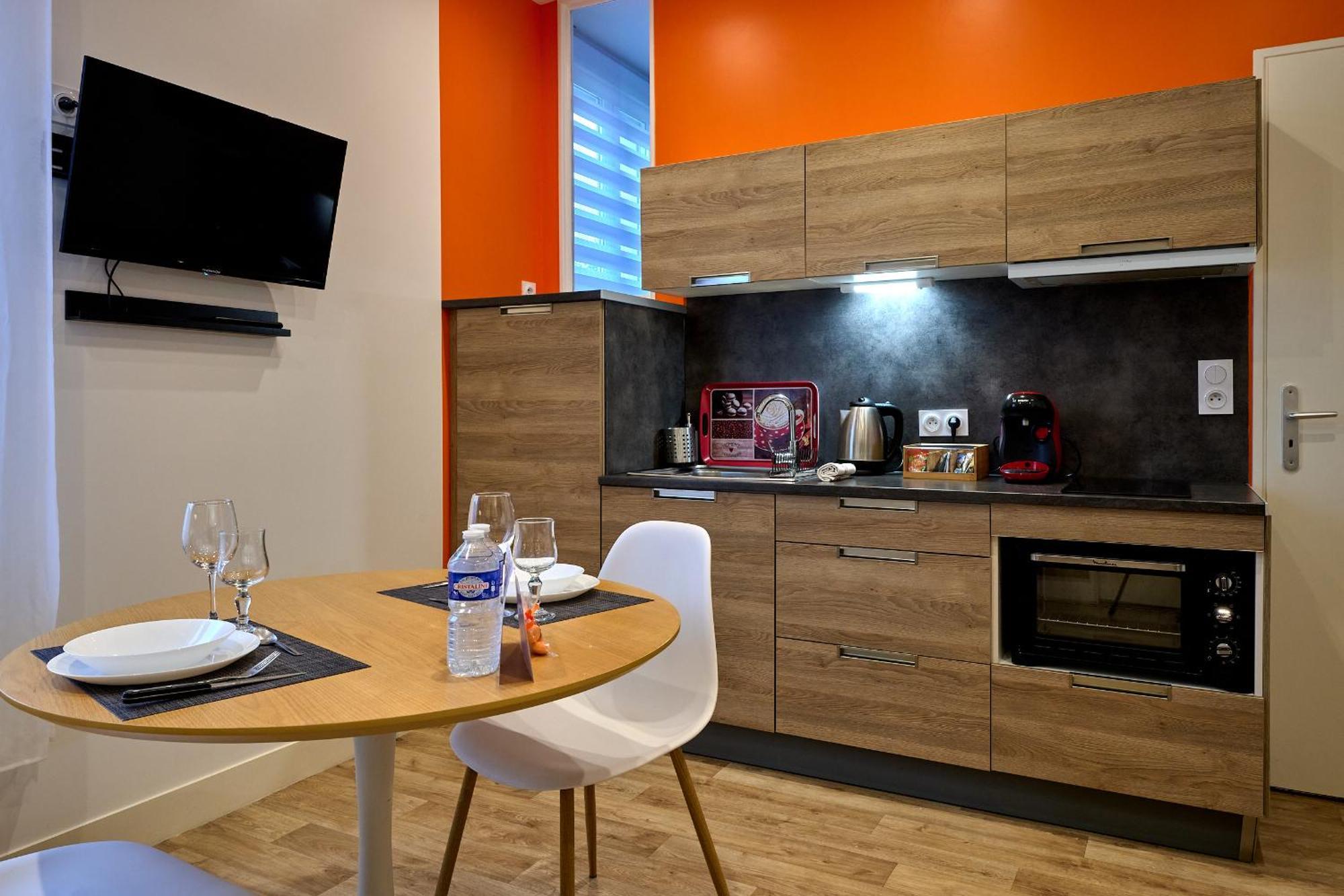 Le Faidherbe Style Appart' Hotel - Wifi Gratuit - Parking Gratuit Calme Et Lumineux Nevers Luaran gambar
